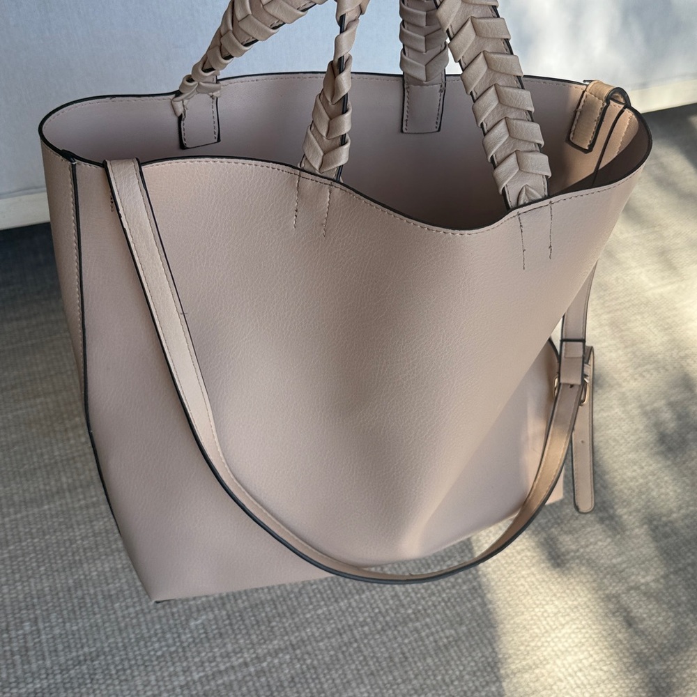 Tote - Picture 4 of 4